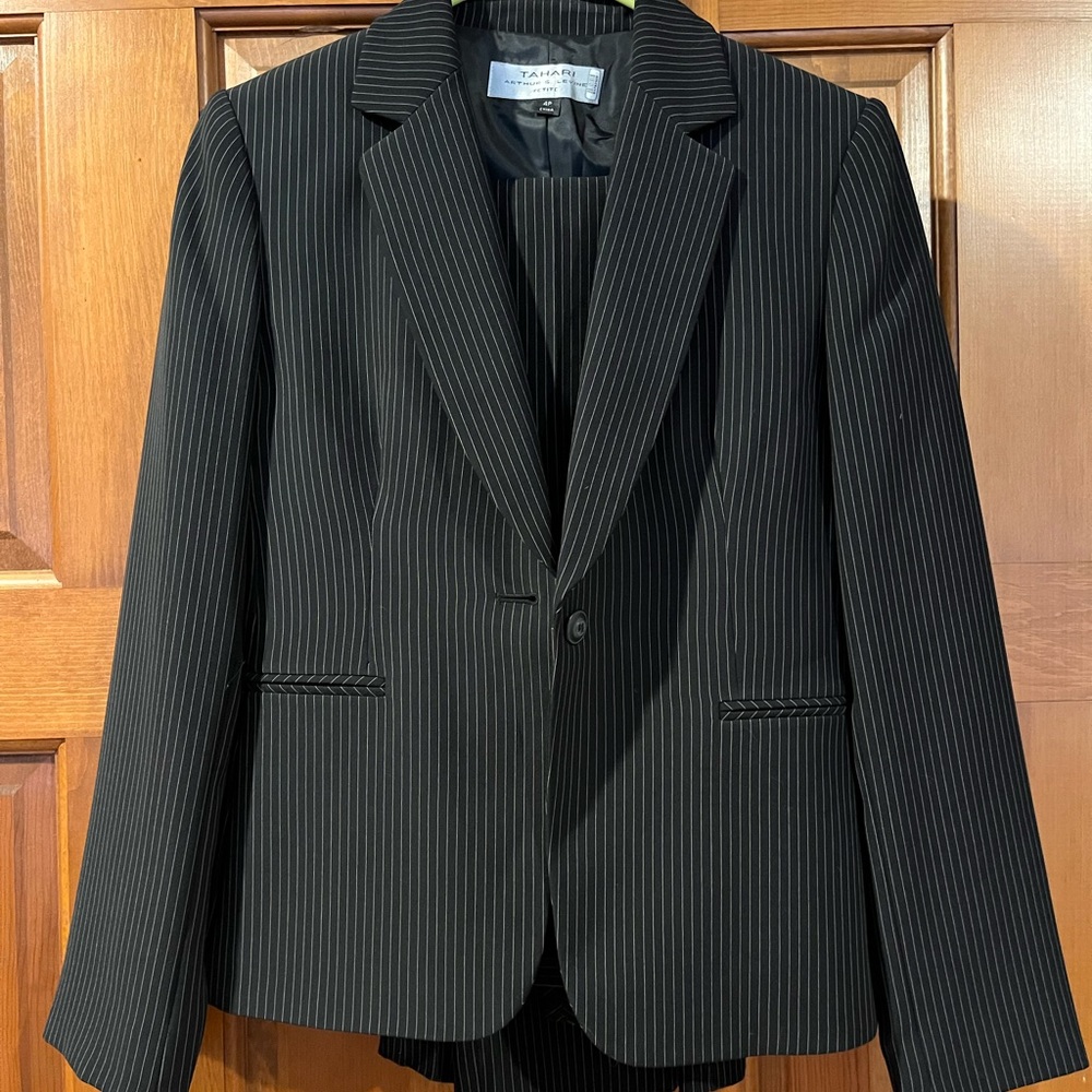 Tahari Arthur Levine Womens Pantsuit